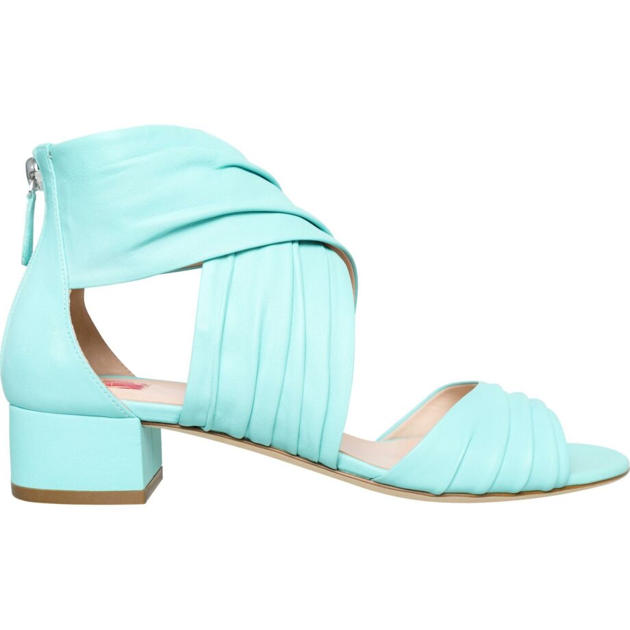 Sandals with cuban heel