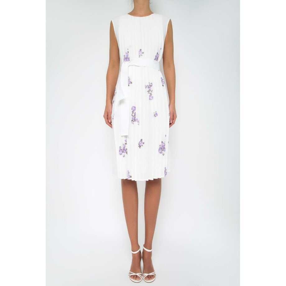 Knee-length, sleeveless dress with flower print and waist belt