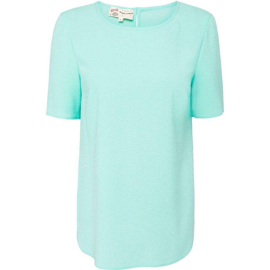 Short sleeved top with straight cut