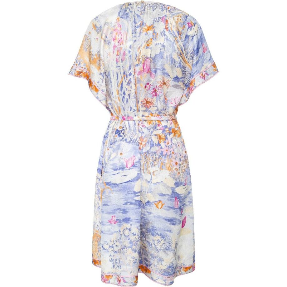 Knee-lenght silk dress with small waist belt