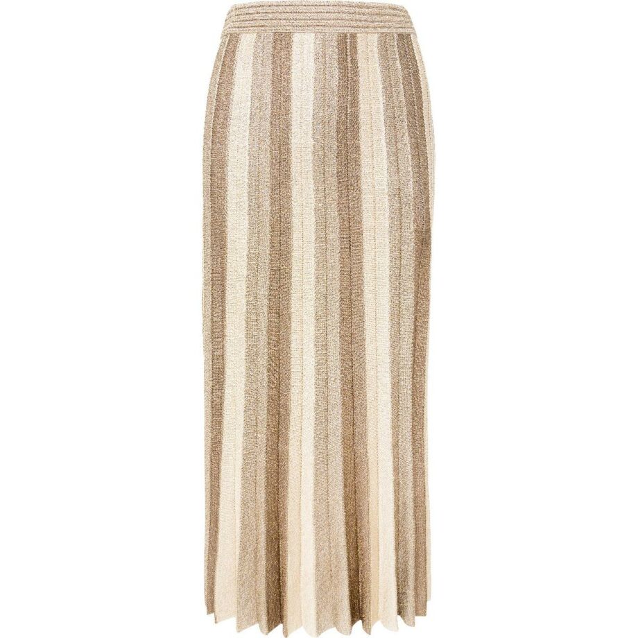 Long, golden knit skirt