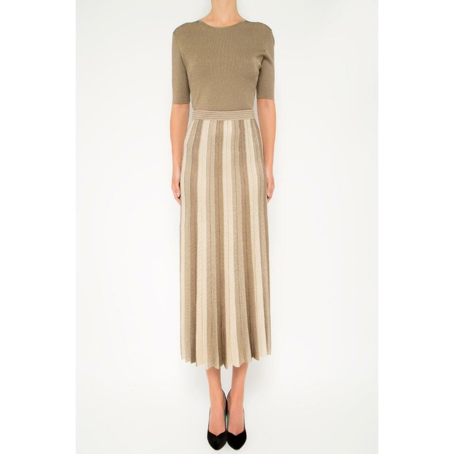 Long, golden knit skirt