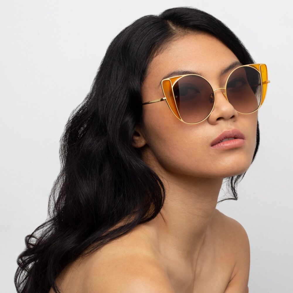 Vergoldete Sonnenbrille mit Cat-Eye-Rahmen und Farbdetail -166799