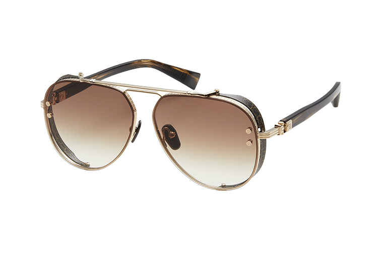 Brown Aviator sunglasses with titanium frame