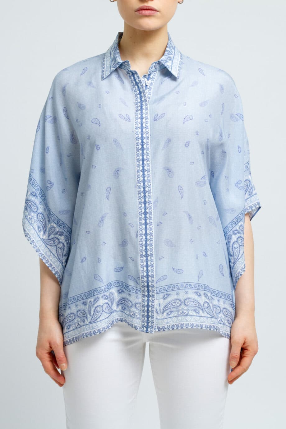 Loose fit silk blouse with ornamental print