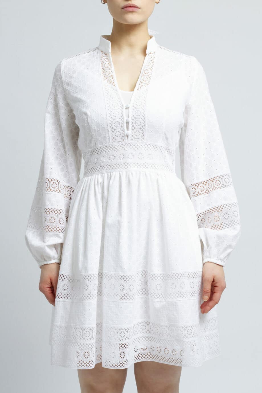 Short cotton lace dress with long sleeves