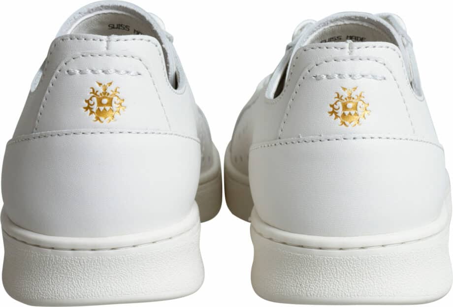 Leather sneakers with small logo detail