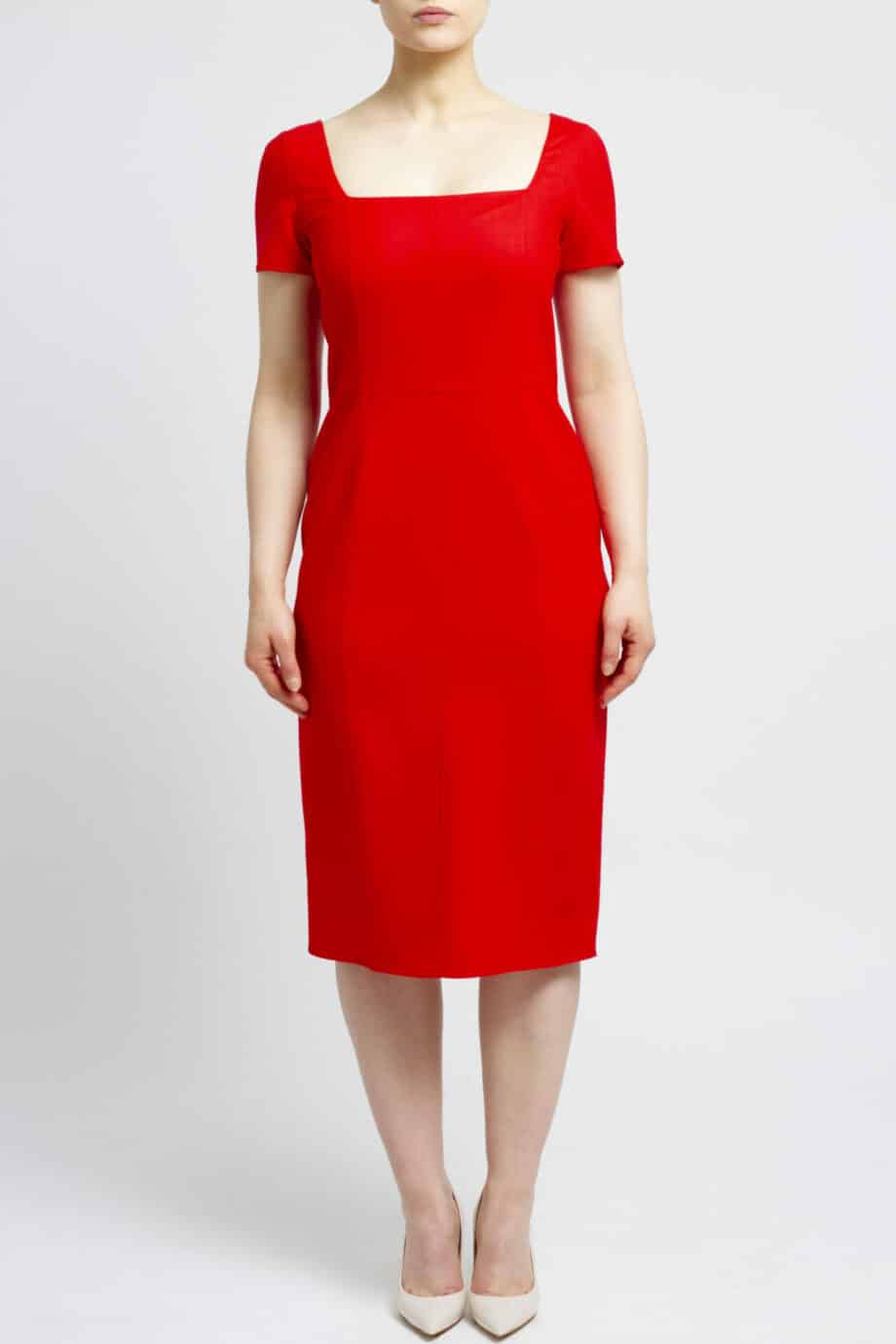 Knee-covering shift dress with short sleeves