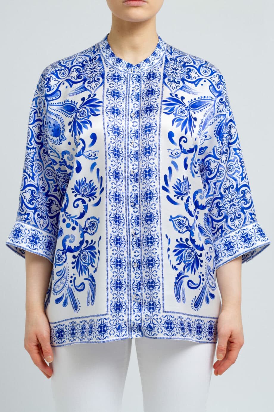 Tunic with 3/4 sleeves and ornamental print