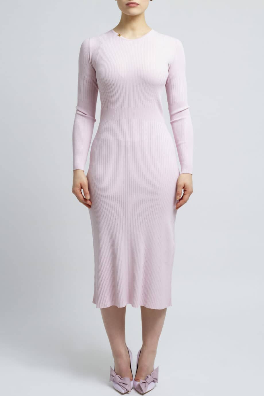 Knee-covering knit dress with long sleeves