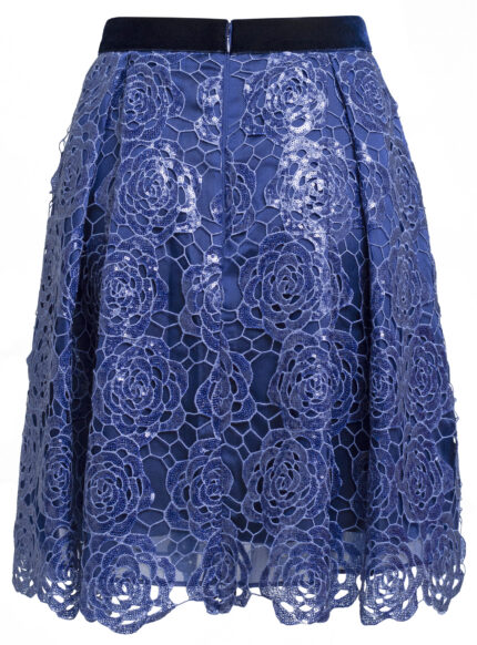 Kurzer Spitzenrock mit dezenten Paillettendetails – Bild 3