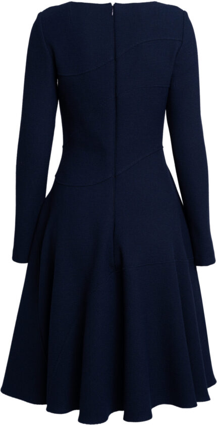Marineblaues Kleid mit schwingendem Rock – Bild 3