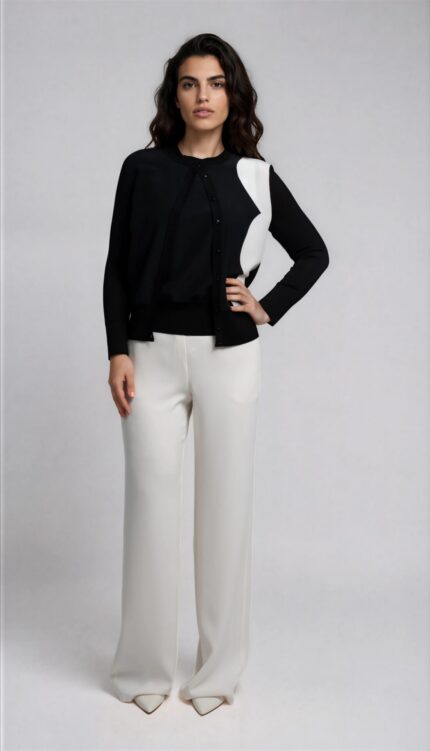 Twin-Set aus Seidentop und Seidencardigan mit grafischem Kontrastdesign – Bild 2