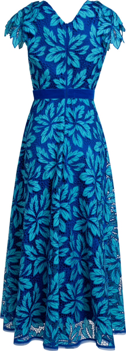 Blaues Spitzenkleid in Midilänge mit floralem Blattmuster und Taillenband – Bild 3