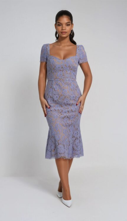 Spitzenkleid mit Herzausschnitt und ausgestelltem Saum – Bild 2
