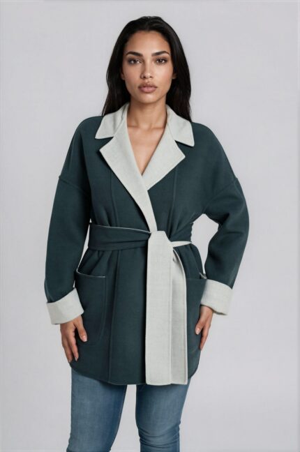 Reversible Wolljacke mit Bindegürtel – Bild 2
