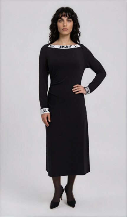 Schwarzes Midikleid mit dekorativen Print-Details – Bild 2