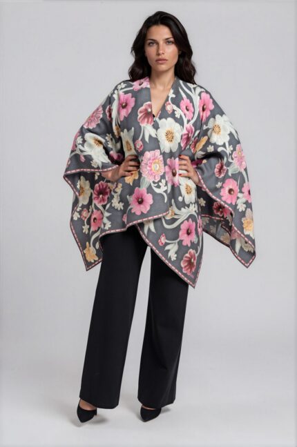 Luxuriöses Cape aus Woll-Seiden-Mix mit floralem Print – Bild 2