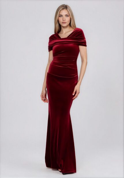 Samt-Abendkleid mit drapierter Schulterpartie – Bild 2