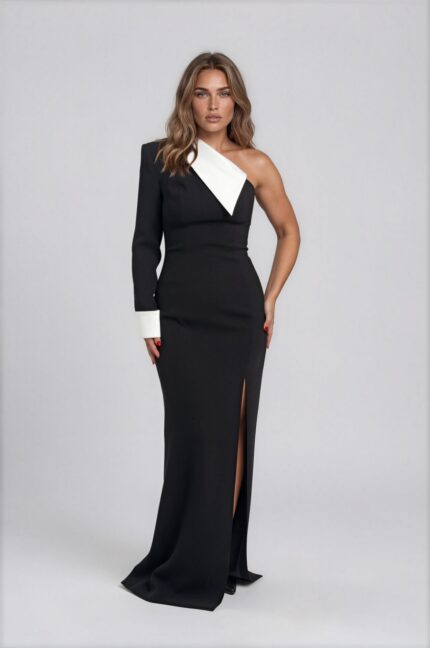 Asymmetrisches Abendkleid mit markantem Kragen und Seitenschlitz – Bild 2