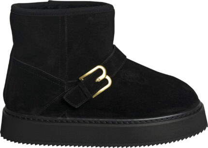 Modern Suede Boots with Chunky Platform Sole and Gold-Tone Buckle