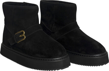 Modern Suede Boots with Chunky Platform Sole and Gold-Tone Buckle - Image 2